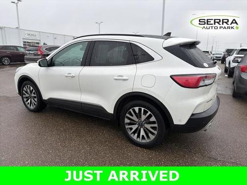 2020 Ford Escape Titanium Hybrid