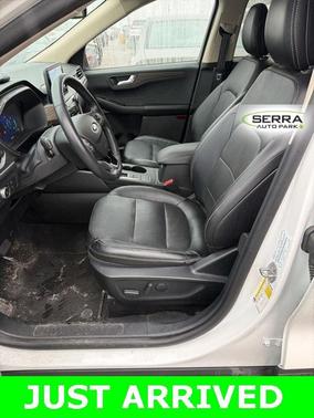 2020 Ford Escape Titanium Hybrid