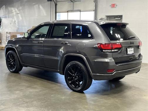 2017 Jeep Grand Cherokee Altitude