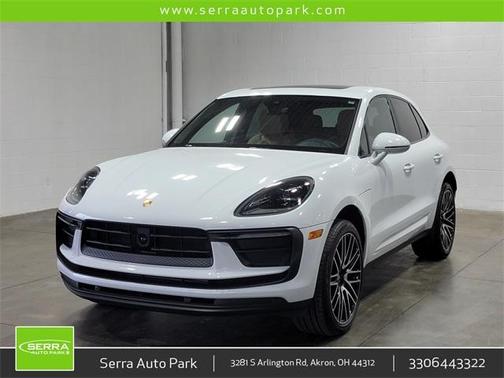 2024 Porsche Macan Base