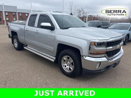 Silver Ice Metallic 2017 Chevrolet Silverado 1500 LT