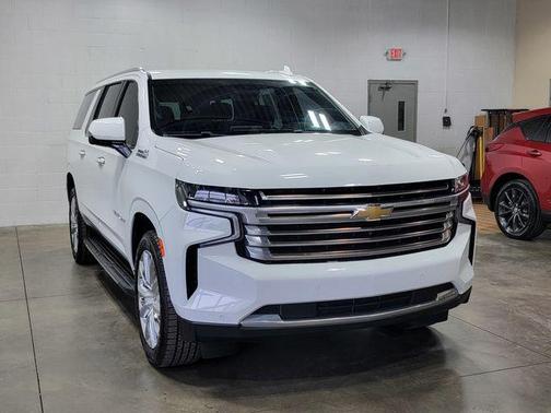 Summit White 2023 Chevrolet Suburban High Country