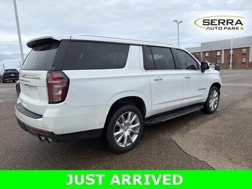 2023 Chevrolet Suburban High Country