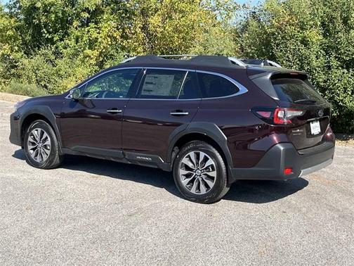 2025 Subaru Outback Touring XT