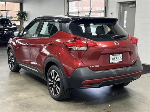 2019 Nissan Kicks SR