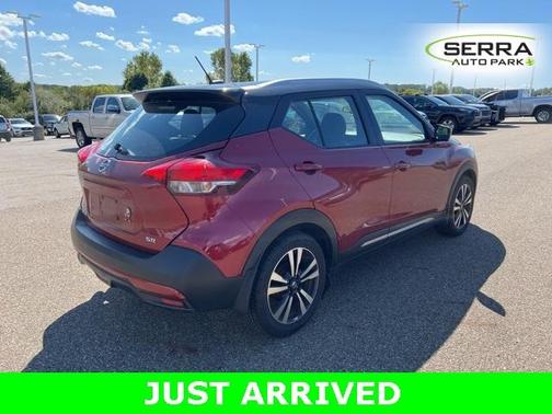 2019 Nissan Kicks SR