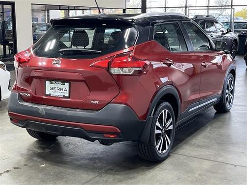 2019 Nissan Kicks SR