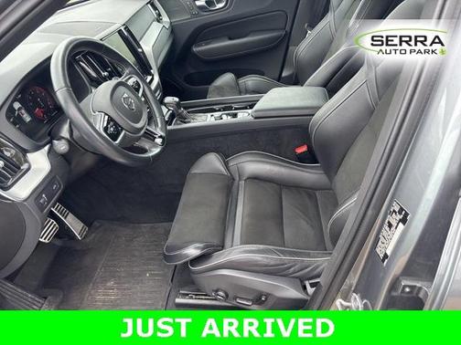 2019 Volvo XC60 T5 R-Design