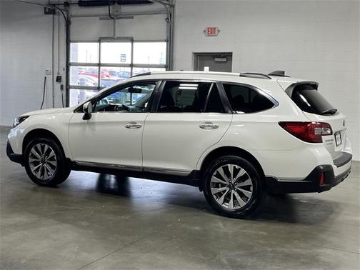 2019 Subaru Outback 2.5i Touring