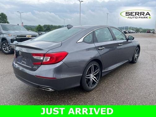 2022 Honda Accord Touring 2.0T
