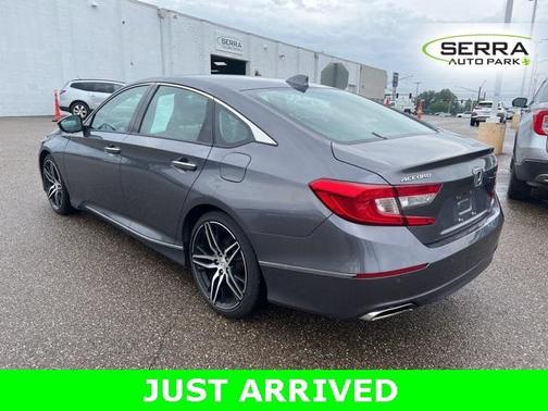 2022 Honda Accord Touring 2.0T