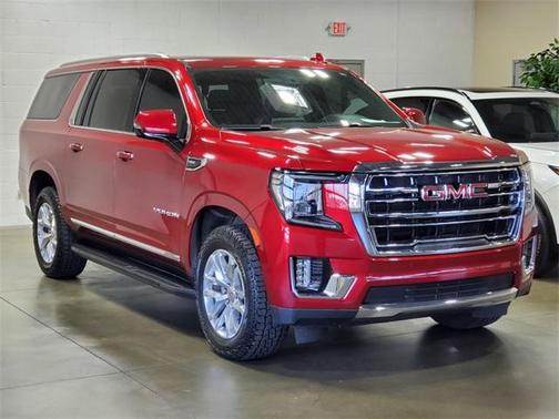 2022 GMC Yukon XL SLT