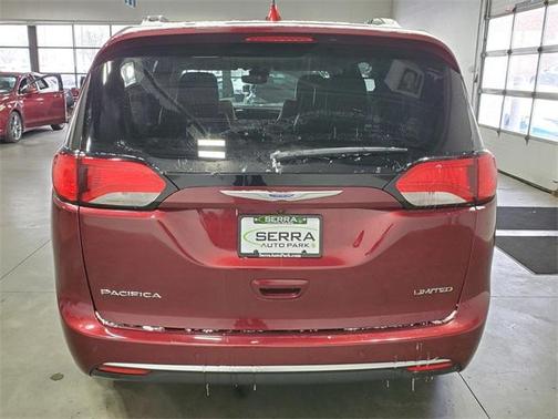 2018 Chrysler Pacifica Limited