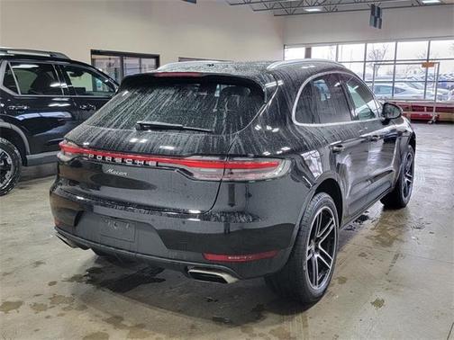 2021 Porsche Macan Base