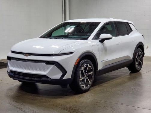 Summit White 2026 Chevrolet Equinox EV LT 1