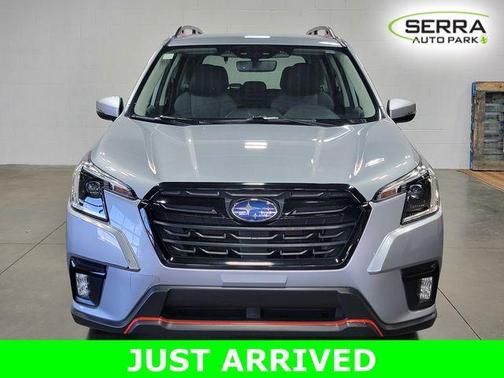 Ice Silver Metallic 2022 Subaru Forester Sport