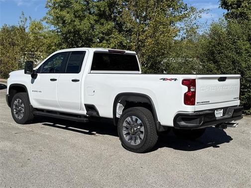 2026 Chevrolet Silverado 2500 Custom