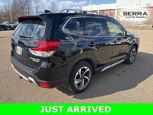 2023 Subaru Forester Touring