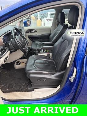 2018 Chrysler Pacifica Touring-L