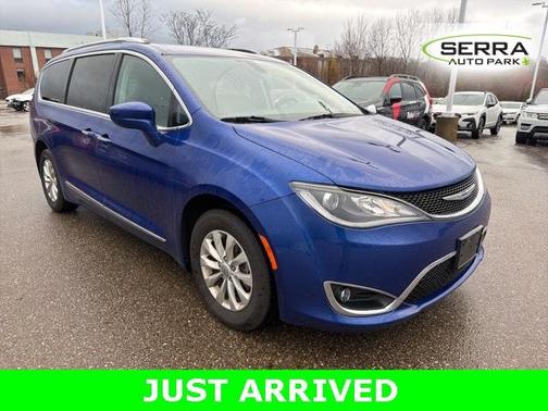 2018 Chrysler Pacifica Touring-L