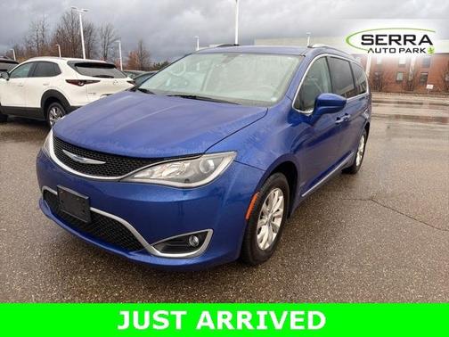 2018 Chrysler Pacifica Touring-L