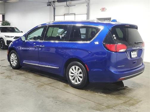 2018 Chrysler Pacifica Touring-L