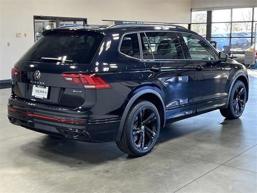 2023 Volkswagen Tiguan 2.0T SE R-Line Black