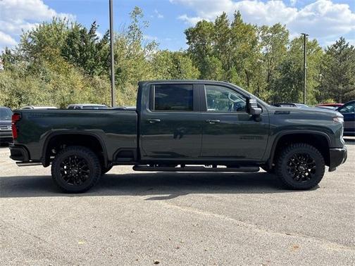 2025 Chevrolet Silverado 3500 LT