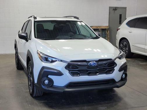 Crystal White Pearl 2025 Subaru Crosstrek Limited