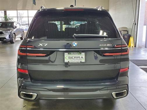 2023 BMW X7 xDrive40i