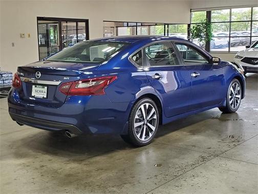 2017 Nissan Altima 2.5 SR