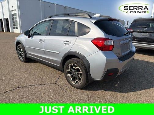 Ice Silver Metallic 2016 Subaru Crosstrek 2.0i Limited