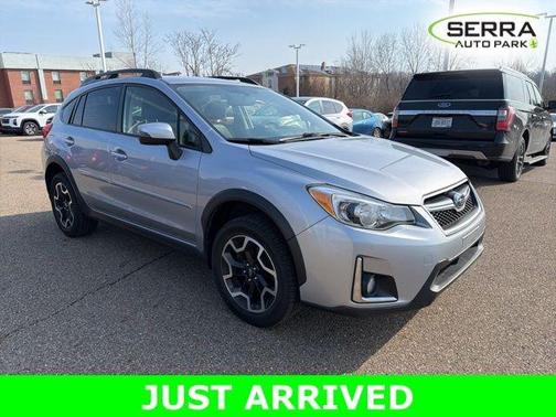 Ice Silver Metallic 2016 Subaru Crosstrek 2.0i Limited