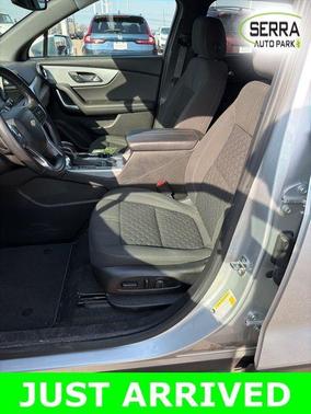 Silver Ice Metallic 2020 Chevrolet Blazer 2LT