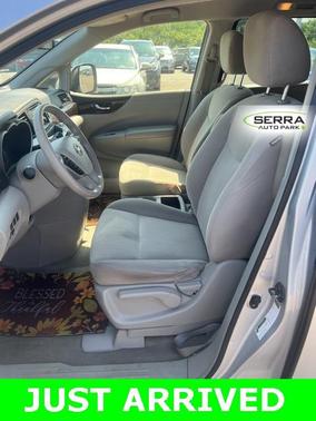 2017 Nissan Quest SV