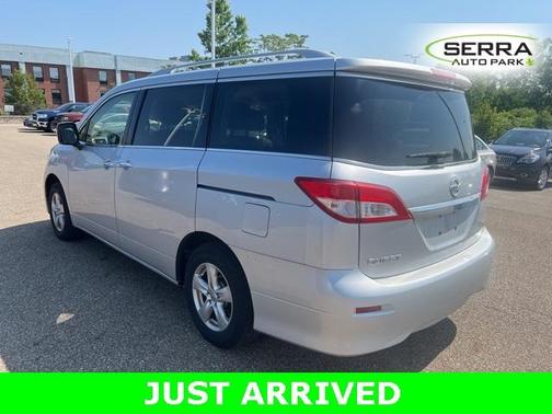 2017 Nissan Quest SV