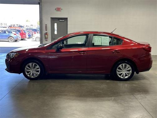 2019 Subaru Impreza 2.0i