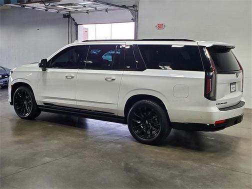 2024 Cadillac Escalade ESV Sport Platinum