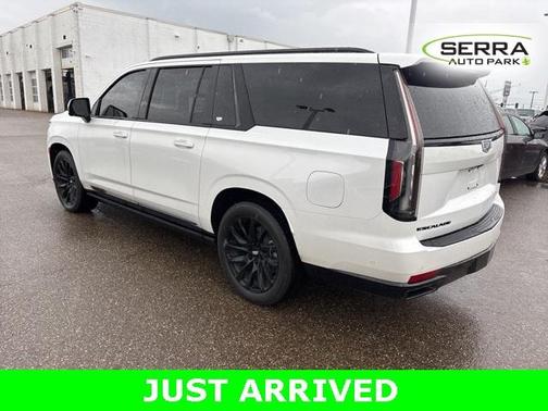 2024 Cadillac Escalade ESV Sport Platinum