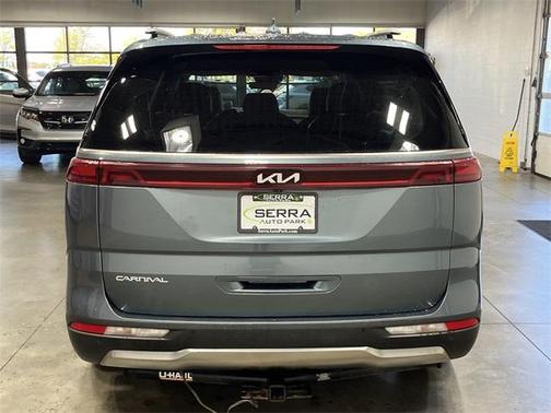 2023 Kia Carnival SX