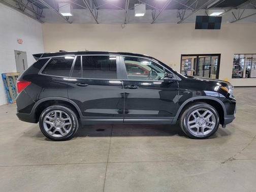 Crystal Black Pearl 2023 Honda Passport EX-L