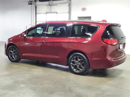 2018 Chrysler Pacifica Touring-L
