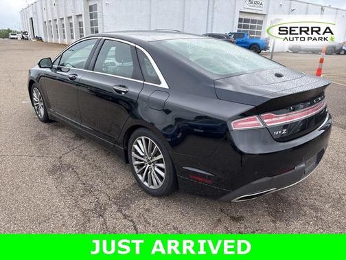 2018 Lincoln MKZ Select