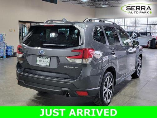 Magnetite Gray Metallic 2023 Subaru Forester Limited
