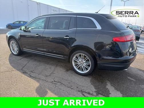 2019 Lincoln MKT Standard