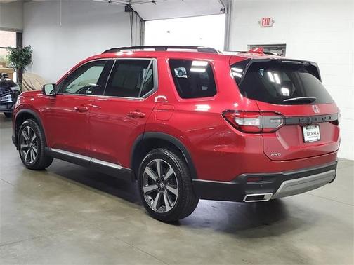 2024 Honda Pilot Touring