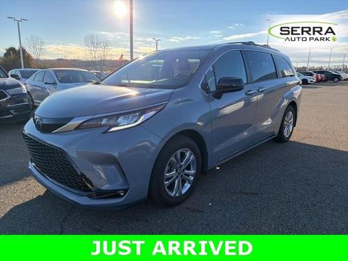 2023 Toyota Sienna XSE