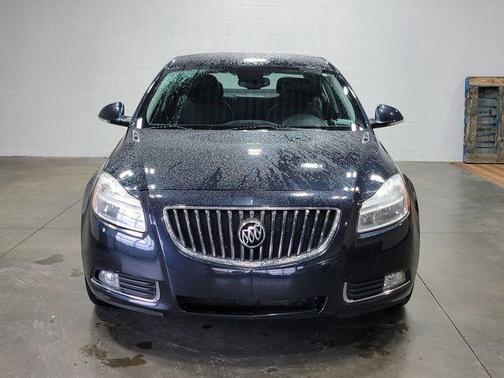 2013 Buick Regal Premium 1