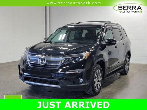 Crystal Black Pearl 2022 Honda Pilot EX-L