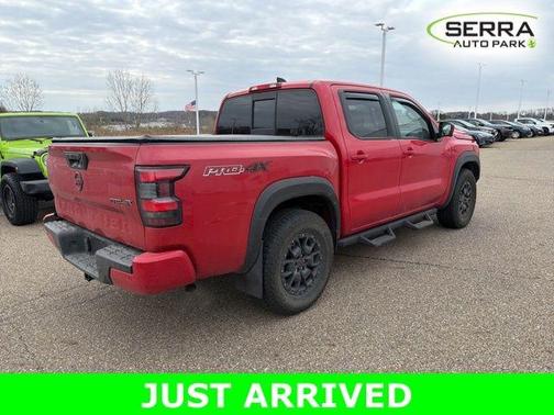 Red Alert 2022 Nissan Frontier PRO-4X